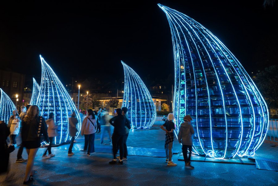 1760670882946440C4B7.jpg barangaroo-dream-vivid-sydney.jpg