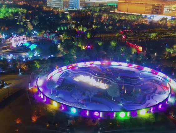 以燈光為幕，繪唯美愛情 | 勇電媒體屏打造浪漫南湖